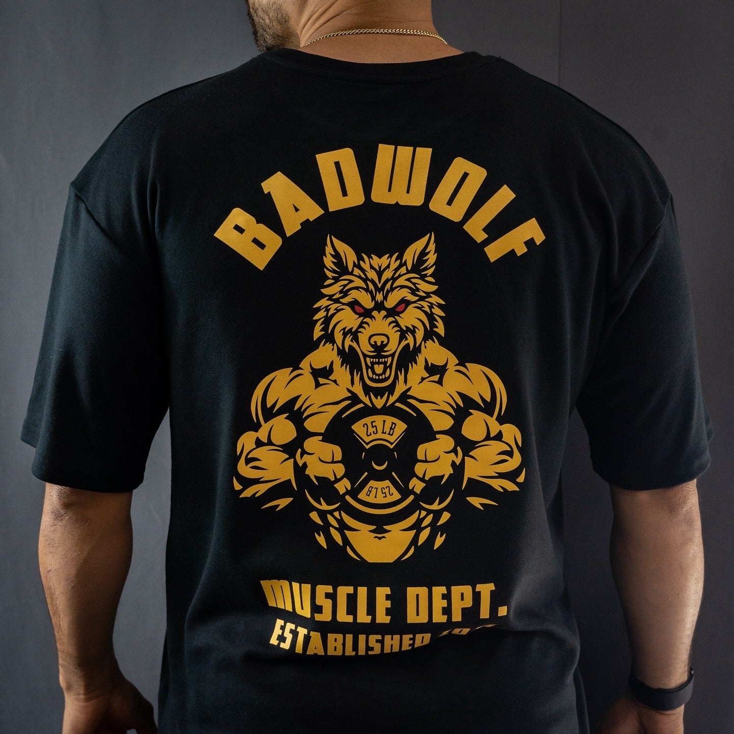 Oversize NEGRA GOLD WOLF