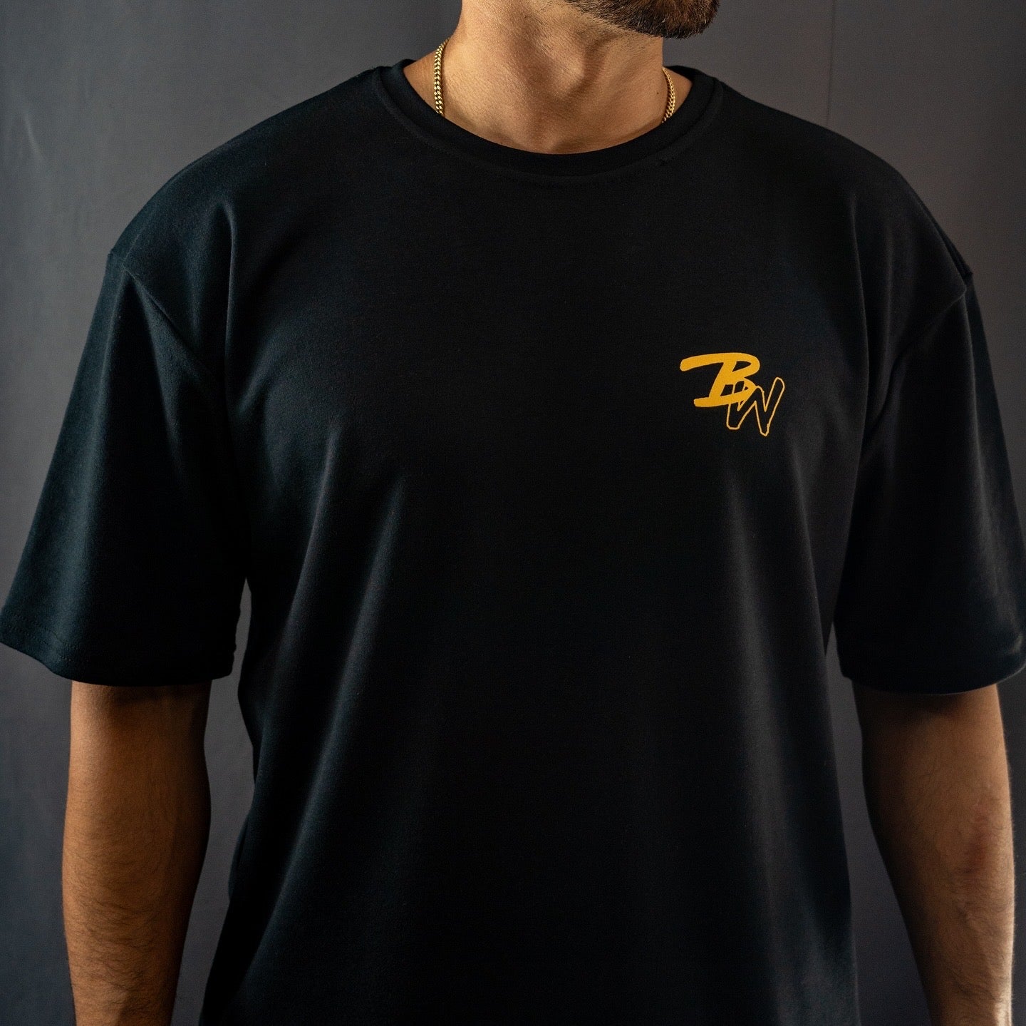 Oversize NEGRA GOLD WOLF