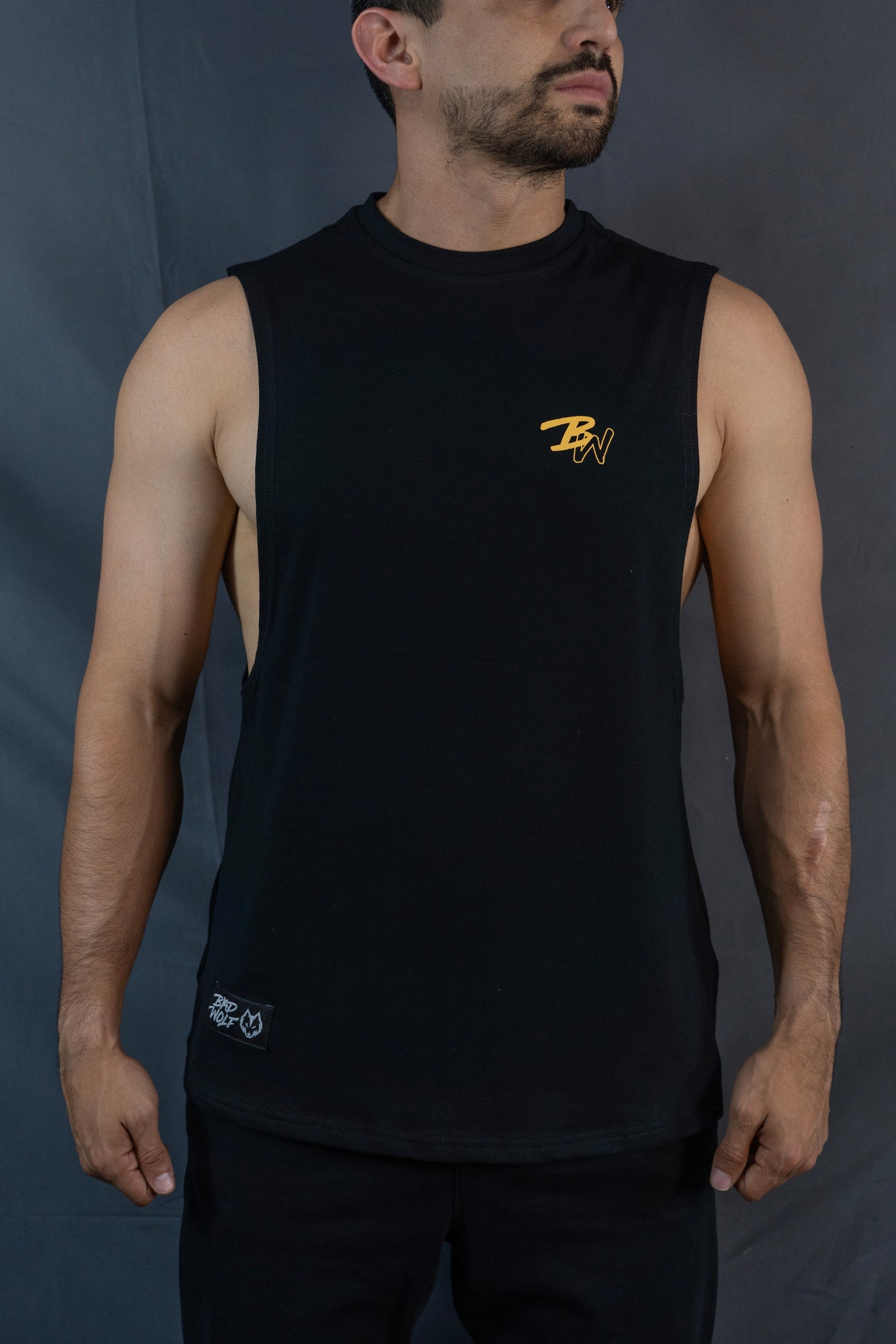 TANK TOP GOLD WOLF NEGRO
