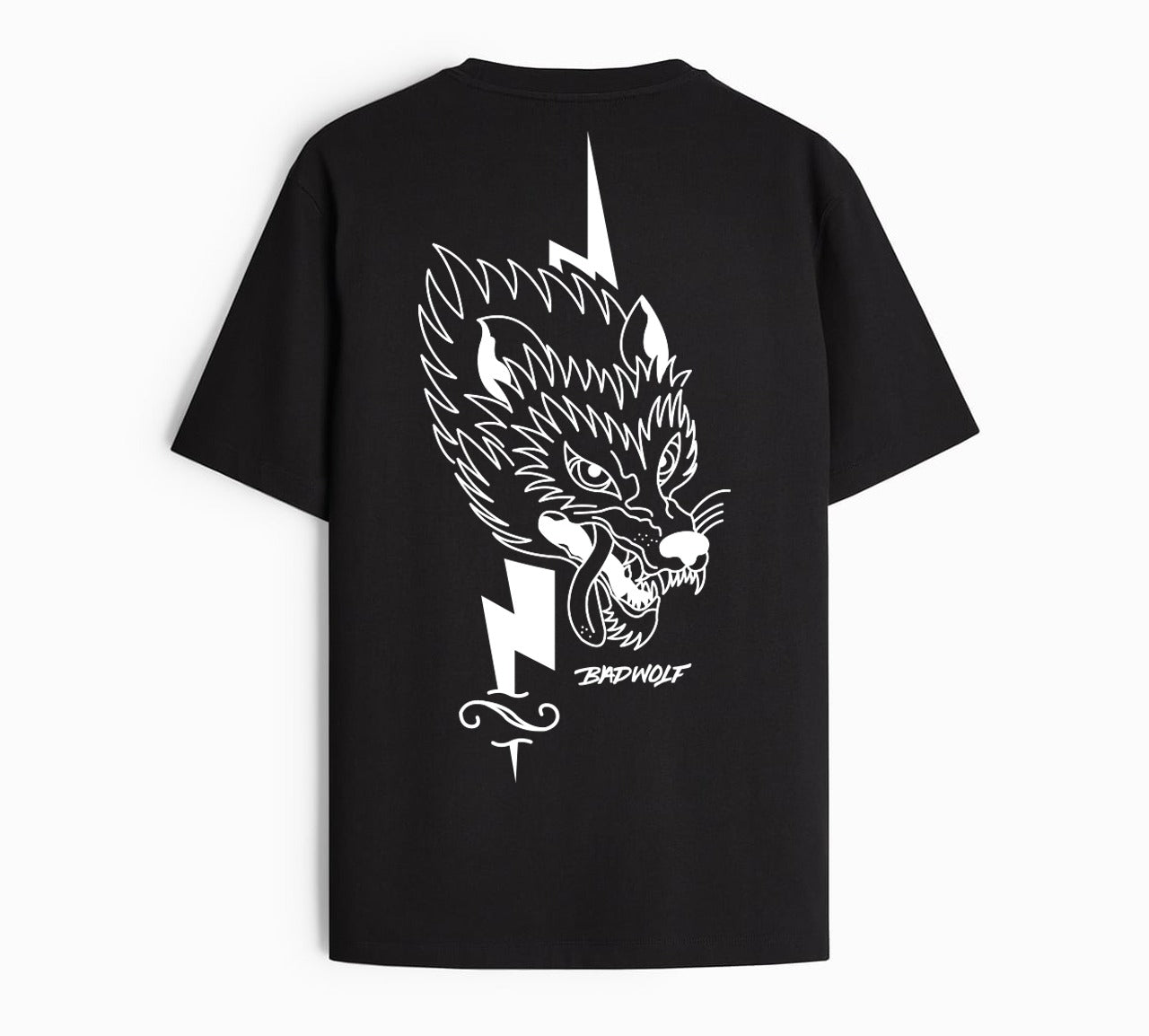 Oversize Tshirt Negra LOBO ANIME